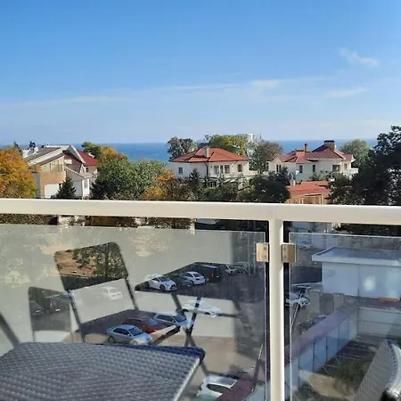 10 Fontana House корфу#4 Apartment Odesa